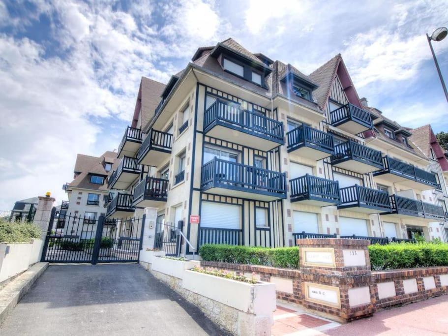 Deauville Studio En Bord De Mer Экстерьер фото